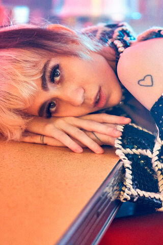 Dreamy Vibes with Grimes 🌌✨