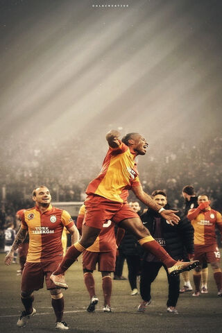 Drogba's Glory: A Moment of Triumph! ⚽✨
