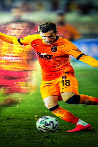 Kerem Aktürkoğlu: Rising Star of Turkish Football ⚽✨