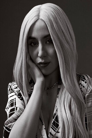 Ava Max: The Queen of Pop in Monochrome 🎤✨