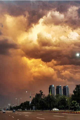 Golden Skies Over Islamabad 🌅✨