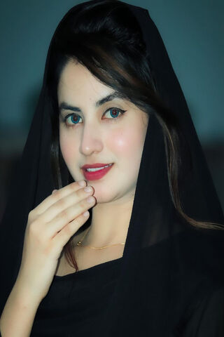 Elegance in Black: Piyanka's Charm ✨