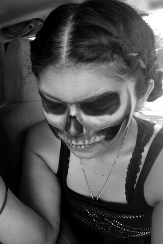 Celebrating Life and Death: Dia De Los Muertos 🎉💀