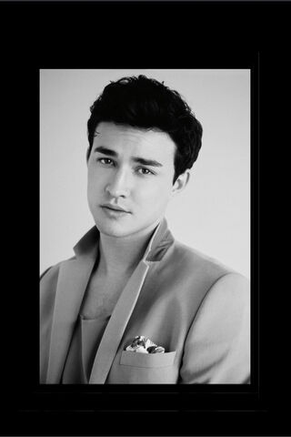 Charming Elegance: A Portrait of Gavin Leatherwood