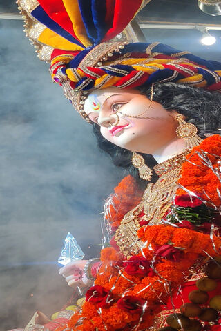 Divine Celebrations: The Spirit of Navratri 🌼✨