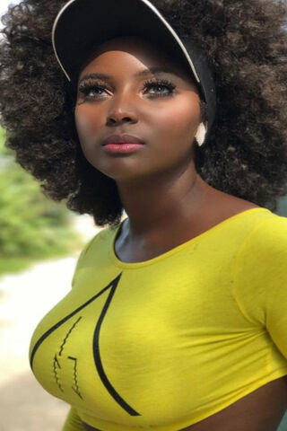 Embracing Bold Beauty: Amara La Negra's Vibrant Spirit