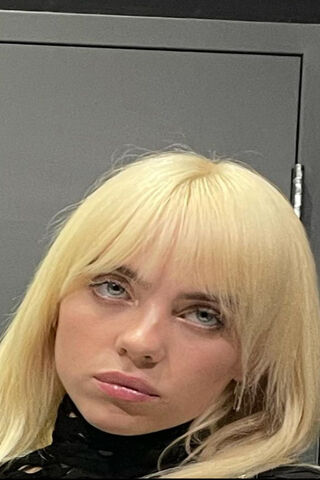 Billie's Bold Transformation: The Blonde Era 🌟