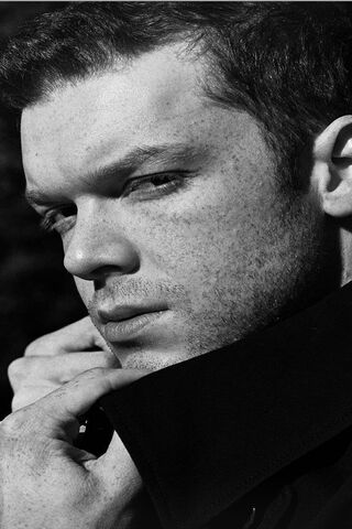 Captivating Charisma: The Essence of Cameron Monaghan