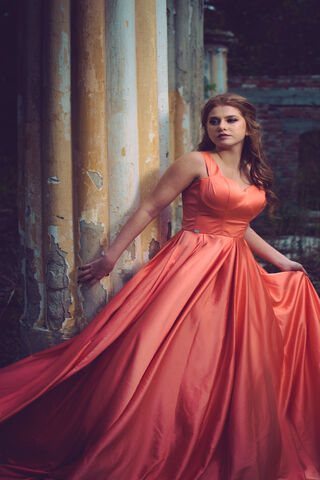 Grace in Coral: A Timeless Elegance