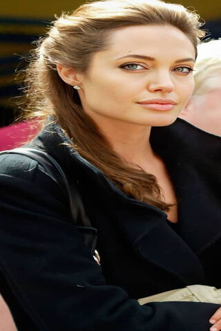 Radiant Elegance: A Timeless Beauty