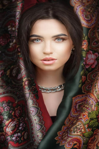 Veil of Elegance: A Portrait of Beauty