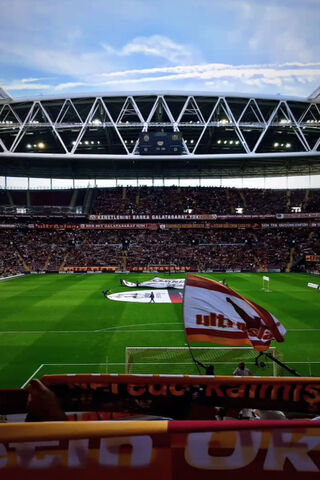 Galatasaray's Roaring Home: A Match Day Experience! ⚽️🏟️