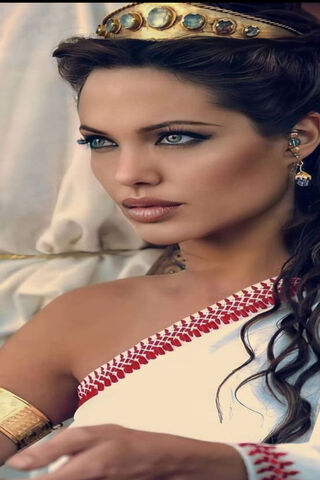 Regal Elegance: The Goddess Within