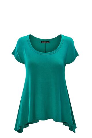 Chic and Mysterious: The Invisible Woman Top