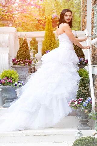 A Dreamy Bridal Moment 🌸✨