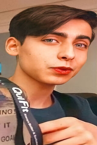 Aidan Gallagher: Rising Star in the Spotlight 🌟