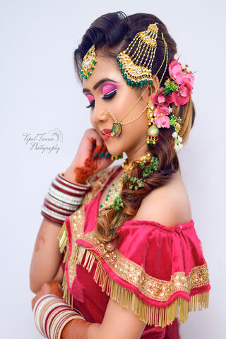 Radiant Elegance: The Modern Bride