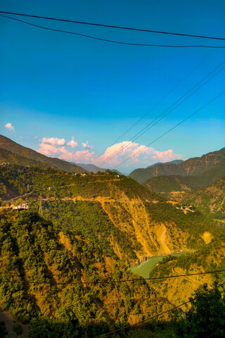 Serenity in the Heart of Nature: India’s Majestic Landscapes 🌄🌿