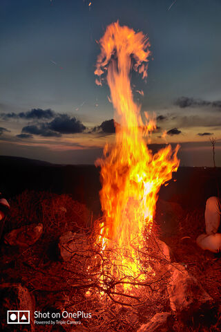 Fireside Reflections in South Lebanon 🔥🌄