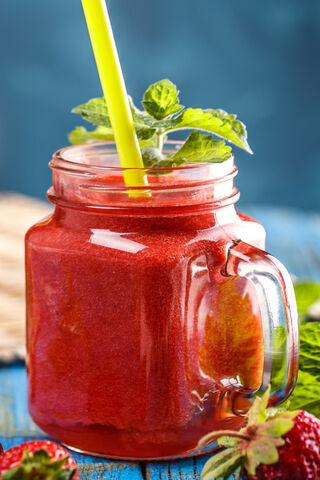 Berry Bliss Smoothie 🍓✨