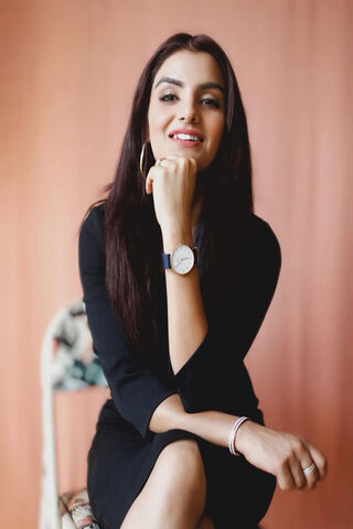 Charming Elegance: Anveshi Jain's Style