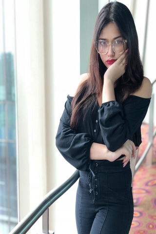 Chic Elegance: Jannat Zubair's Stunning Style