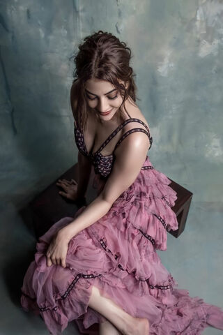 Elegance in Pink: A Glamorous Moment