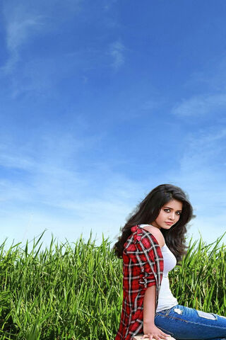 Bollywood Dreams Under the Open Sky 🌾✨