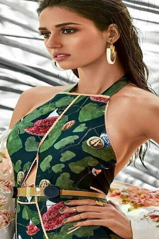 Elegance in Bloom 🌸