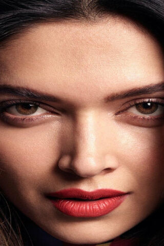 The Allure of Deepika Padukone: A Glimpse into Elegance