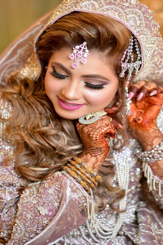 Radiant Elegance: The Essence of an Indian Bride