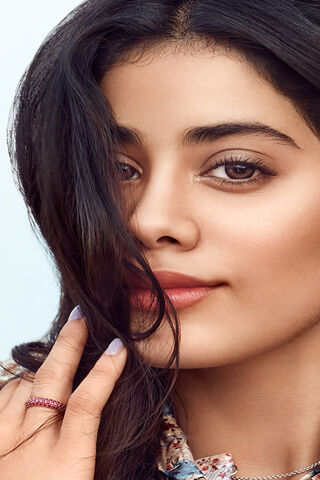 Captivating Charm: The Allure of Janhvi Kapoor