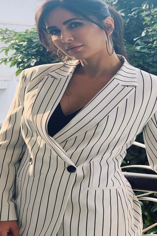 Chic Elegance: The Striking Style of Katrina Kaif