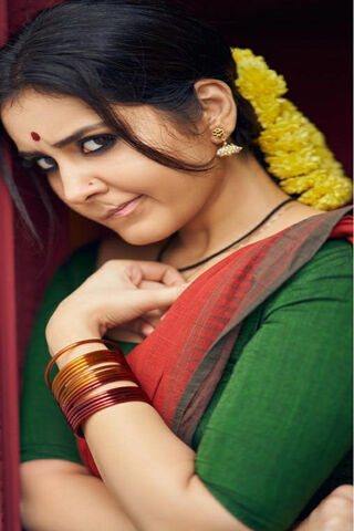 Elegance in Tradition: Raashi Khanna's Timeless Charm