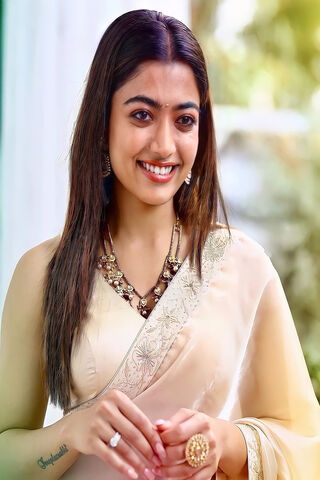 Elegance Personified: Rashmika Mandanna in Traditional Attire