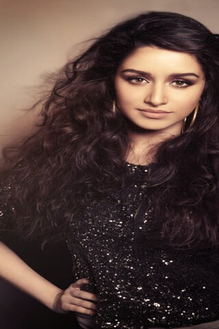 Shining Star: The Allure of Shraddha Kapoor ✨