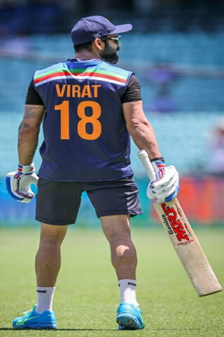 Virat Kohli: The Cricket Maestro in Action! 🏏✨