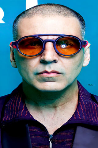 The Charismatic Star: Akshay Kumar in Focus