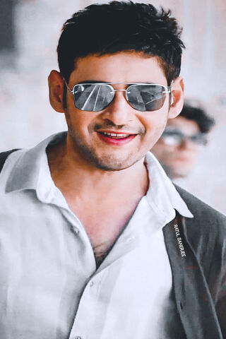 Charming Star: Mahesh Babu in Style! 😎✨