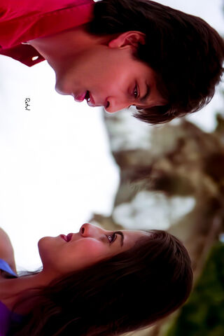 A Moment of Connection: The Charm of Shah Rukh Khan