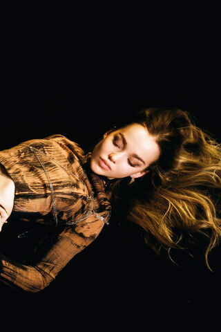 Dreamy Elegance: A Moment of Serenity