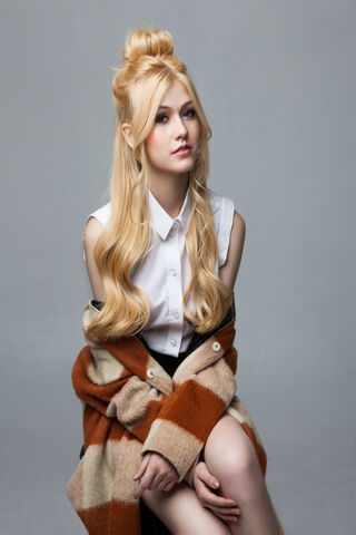 Katerina McNamara: A Portrait of Elegance