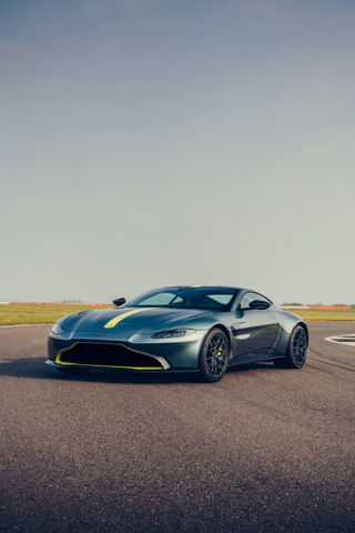 Aston Martin Vantage: The Pinnacle of Performance and Style 🚗✨