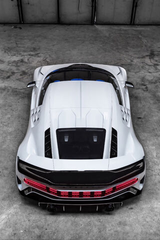 The Elegance of Speed: Bugatti Unleashed 🚗💨