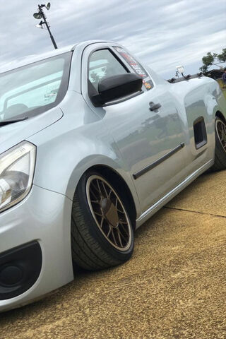 Sleek Chevrolet: A Ride to Remember! 🚗✨