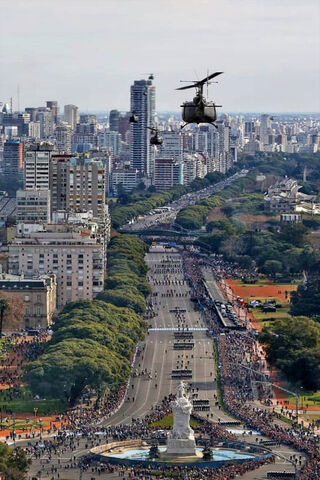 Aerial Spectacle: The Grandeur of Desfile Militar 🎉🚁