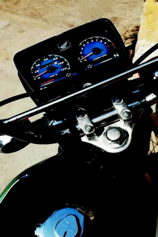 Rev Up Your Ride: The Honda 125 Experience! 🏍️✨