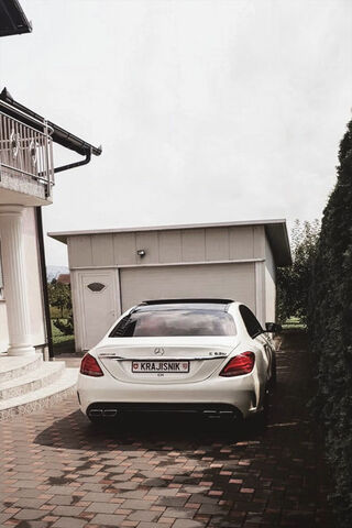 Elegance on Wheels: The Marcedes-Benz Experience 🚗✨
