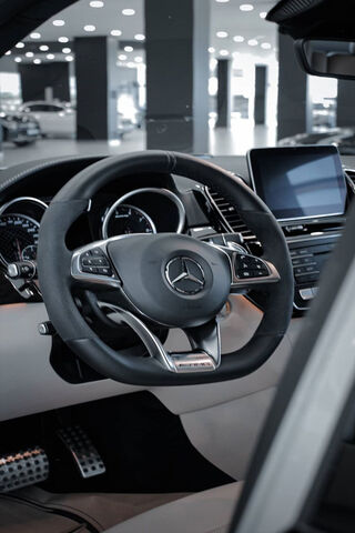 Luxury in Your Hands: The Mercedes Steering Experience