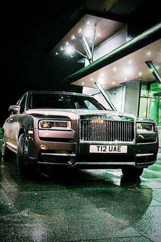 Elegance on Wheels: The Rolls Royce Experience 🚗✨